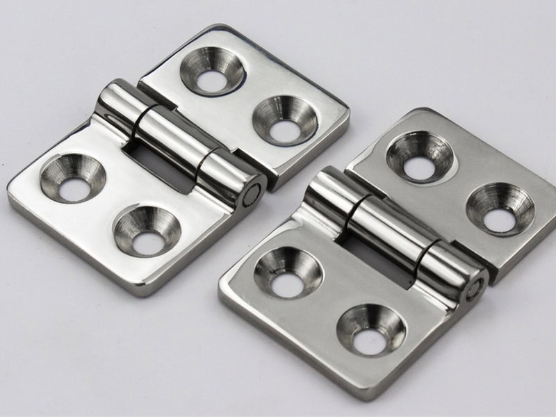 Countersunk mounting hole hinges